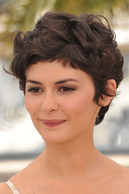 Short Fringe Hairstyle for Curly Hair