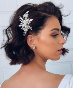 40 Best Short Wedding Hairstyles That Make You Say “Wow!”