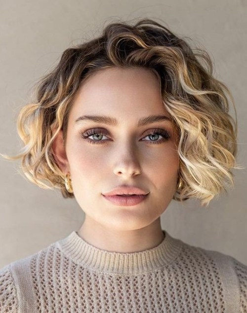 Wavy Bob with Deep Side Part