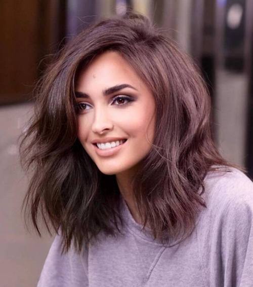Mid-Length Sliced Comb-Over Hairstyle