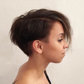 Top 40 Catchy Asymmetric Haircuts for Attention-Grabbing Gals