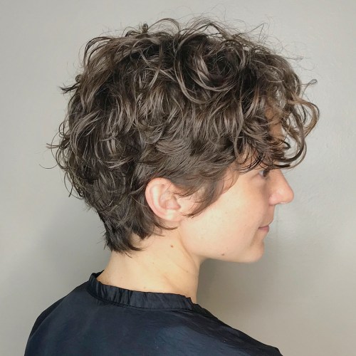Short Curly Hairstyle For Girls