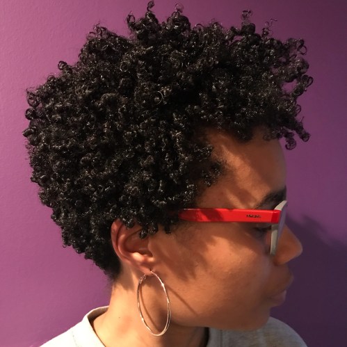 Short Curly Natural Hairstyle For Women