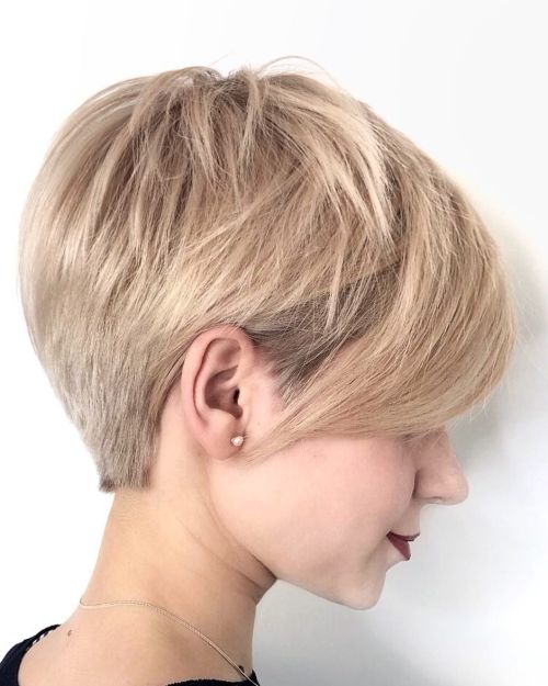 Short Choppy Hairstyle With Swoopy Bangs