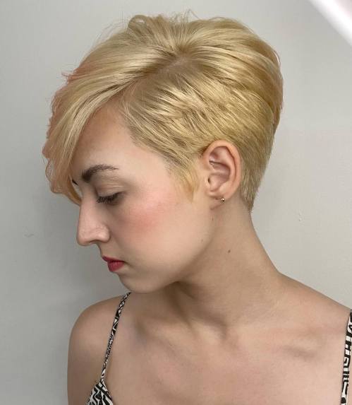 Sunny Blonde Side-Parted Pixie
